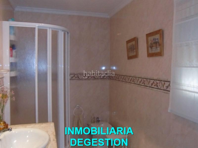 Foto 71c7a96e-259b-44e9-a270-9c0d3071d0c8. Reihenhaus mit kamin parking in Zona Hospital Linares