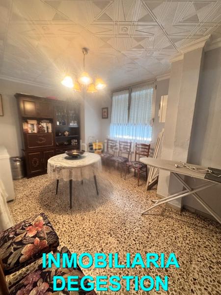 Foto 8acb92e0-8b71-43c9-bfb4-65c4c206bb2c. Reihenhaus mit kamin parking in Zona Hospital Linares