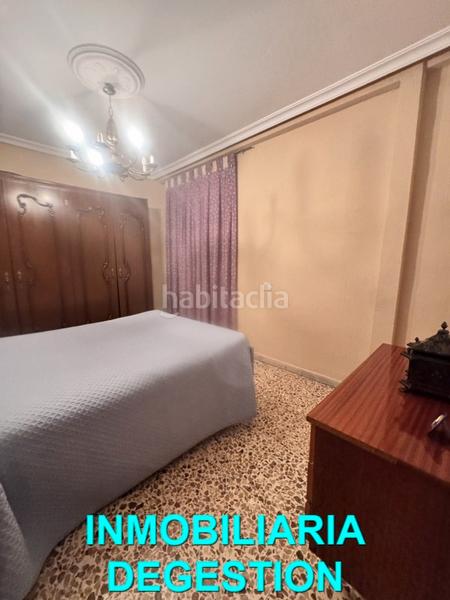 Foto 9eab234c-cc13-49db-8d1e-626c1caa8b14. Reihenhaus mit kamin parking in Zona Hospital Linares