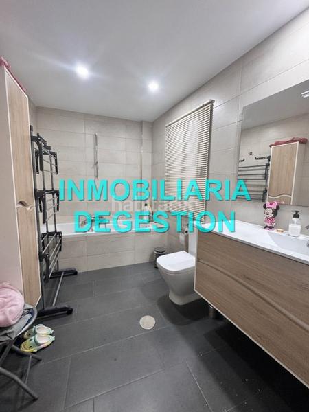 Foto 15d3bd3b-8e2b-40ec-b1cb-ccbe7fa76e92. Pis amb calefacció a Centro ciudad Linares