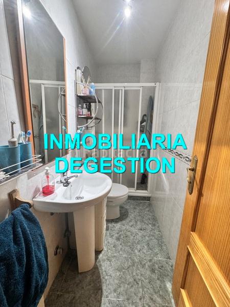 Foto 0680bed8-2c98-4f60-8b7b-bffa6e25f1c3. Casa adossada amb xemeneia aparcament a San Gonzalo Linares