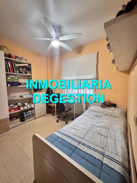 Foto 11a3356a-e326-478e-be70-41b96b333676. Casa adossada amb xemeneia aparcament a San Gonzalo Linares