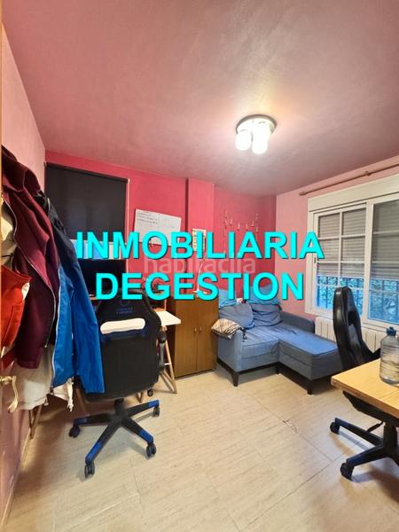 Foto 1e6297c4-0fa2-4e2c-ba8c-e56c33a997c7. Casa adossada amb xemeneia aparcament a San Gonzalo Linares