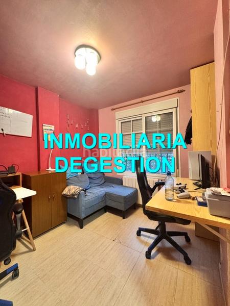 Foto 3550f8ed-4dad-4d21-b545-0347e2e8b413. Casa adossada amb xemeneia aparcament a San Gonzalo Linares