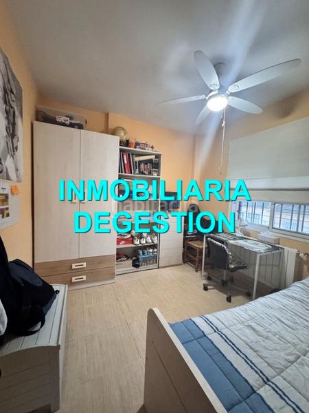 Foto 3aadbc96-8335-4125-be2b-c59e81514aac. Casa adossada amb xemeneia aparcament a San Gonzalo Linares