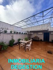 Casa  Calle alonso poves. Casa amplia con 2 viviendas