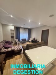 Miete Etagenwohnung  Calle argüelles. Amplio piso en pleno centro