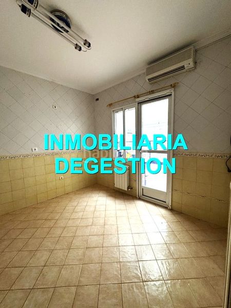 Foto 6bd04114-cce1-4350-b5f2-80b04edcd338. Edifici a Centro ciudad Linares
