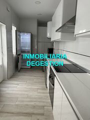 Lloguer Pis  Calle tetuán. Piso 2dor zona centro