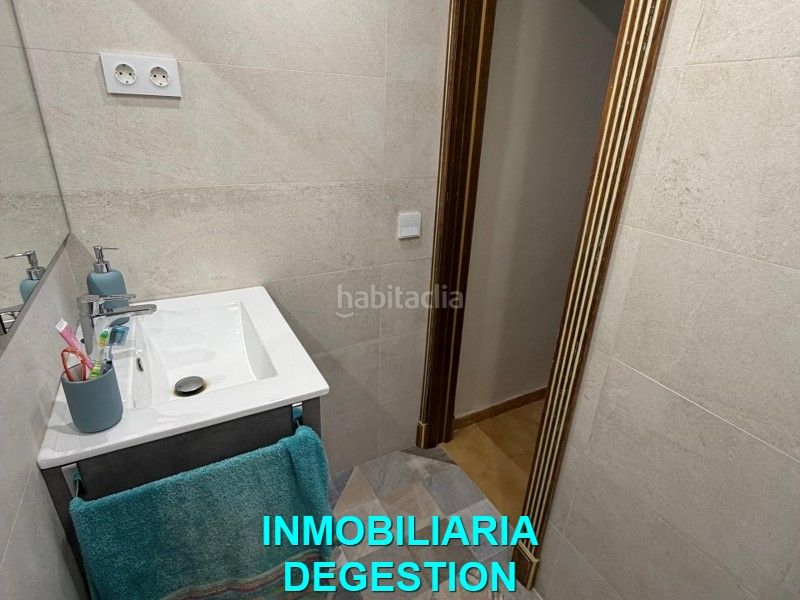 Foto d799dafb-b485-42a6-974e-3c7d6d61262a. Casa adossada amb xemeneia calefacció aparcament piscina a Linares