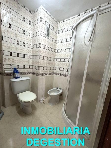 Foto 7530337b-93c3-4c21-bebd-999d71bfe337. Pis a Linarejos Linares