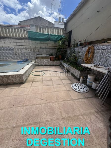 Foto a120558b-c7b7-44ee-8fbe-de713eca8442. Casa adossada amb calefacció piscina a Zona Hospital Linares