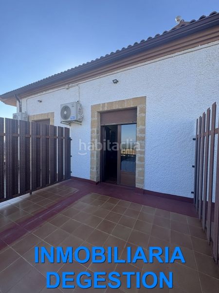 Foto 4e68043d-0e45-4605-8b62-ff21a5c70dbc. Edificio in Baños de la Encina