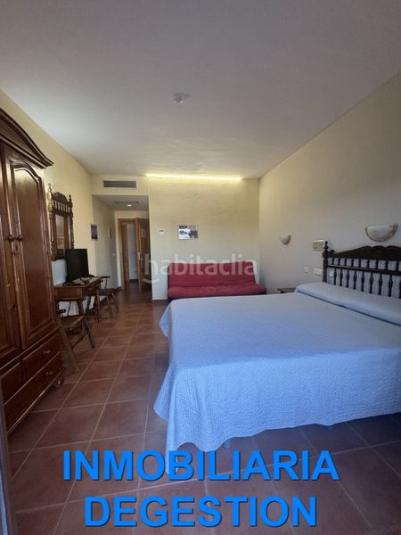 Foto 50af909a-2242-4bd9-a7b0-0097f9d52ca6. Edificio in Baños de la Encina