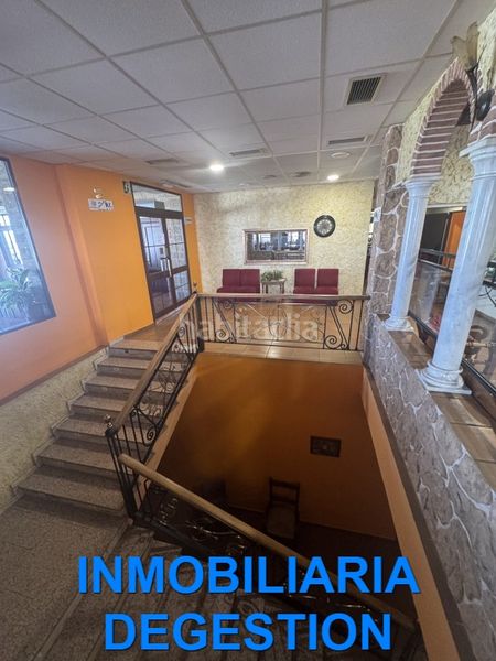 Foto 679df061-b367-4d06-b9b5-fa758c683941. Edificio in Baños de la Encina