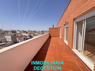 �tic  Calle ja�n. Precioso atico ideal inversores