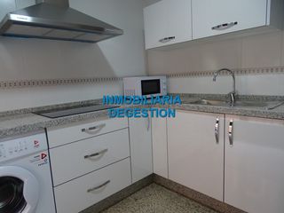 Rent Apartment  Calle palma del río. Piso zona centro
