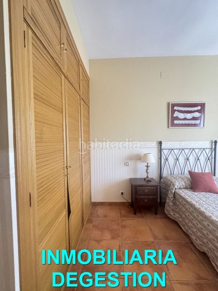 Foto fc65ee73-2d0c-493b-a3ca-5eb09c92ee1e. Casa aparellada amb calefacció aparcament piscina a Linares