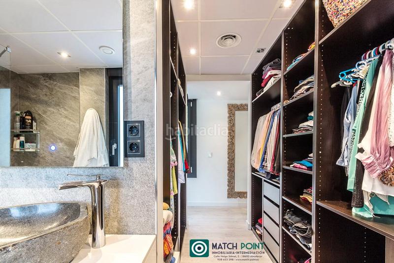Foto b8f438e4-3f75-4cb5-96b0-48421ba2c640. Casa in Almuñecar centro Almuñécar