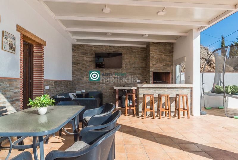 Foto 8b294b95-b83a-4e1d-b8cc-a765682ac9a1. Rent chalet in El Rescate - Río Seco Almuñécar