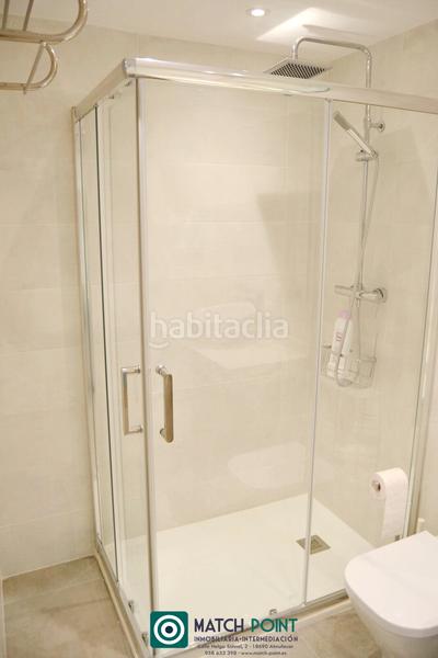 Foto 0b771783-1116-4398-99d1-07cc2f78dad9. Alquiler apartamento frente al mar en Almuñecar centro Almuñécar