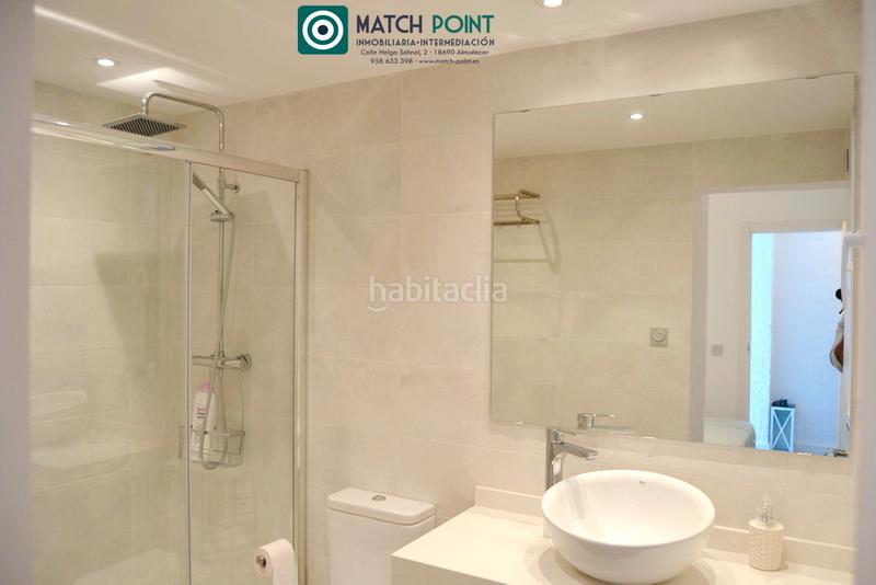 Foto a6ea1ddb-b4eb-4a6f-923c-96dd4ed9ceec. Alquiler apartamento frente al mar en Almuñecar centro Almuñécar