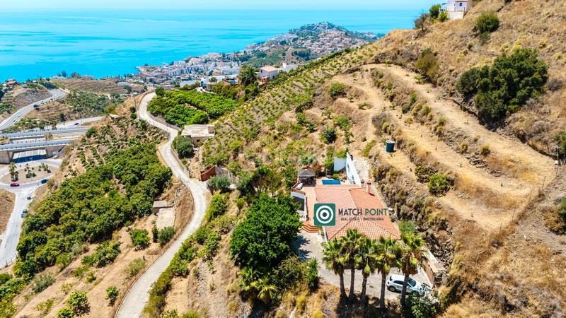 Foto c5ebfd84-76d9-4c33-bd56-14833273e4ee. Chalet espectacular ubicacion en Velilla - Velilla Taramay Almuñécar