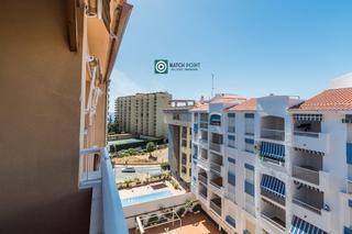 Miete Etagenwohnung  Calle juan iranzo. Cerca de la playa
