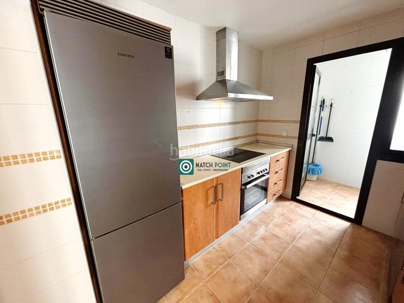 Foto 97ab18d2-12c8-4b36-81ba-f53b20db7863. Rent flat in Almuñecar centro Almuñécar