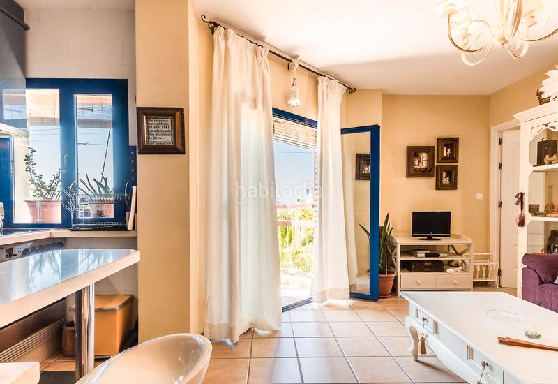 Foto ef1f2ed7-8edb-4cc6-bd7f-6f6918fae638. Alquiler apartamento muy centrico en Almuñecar centro Almuñécar