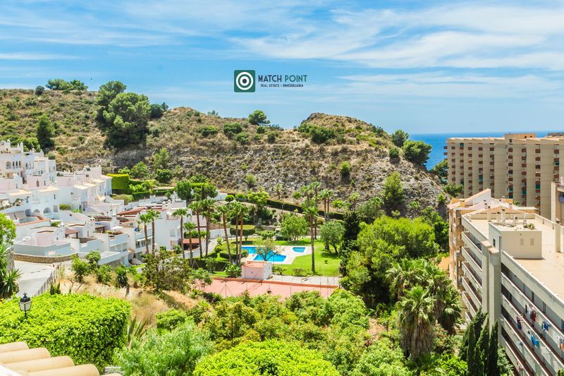 Foto b33ab191-e123-43fe-a625-d0bc7cd41a09. Casa adossada a Velilla - Velilla Taramay Almuñécar