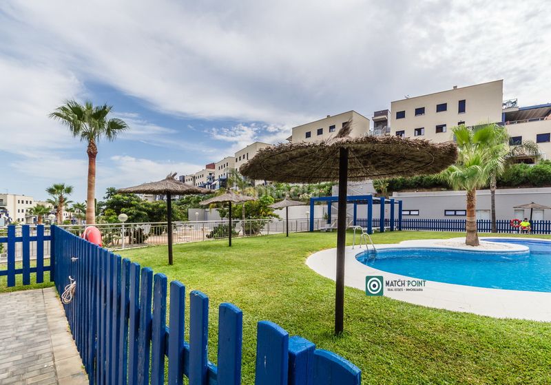 Foto 2c5468f8-3f09-456e-a49f-3d74af3372b8. Rent flat in Velilla - Velilla Taramay Almuñécar