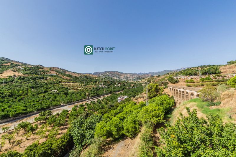 Foto f159f390-f5d8-4ff9-a00e-47c755e170f3. Casa adossada a Almuñecar centro Almuñécar