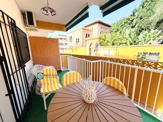 Location Appartement  Avenida europa. Cerca de la playa
