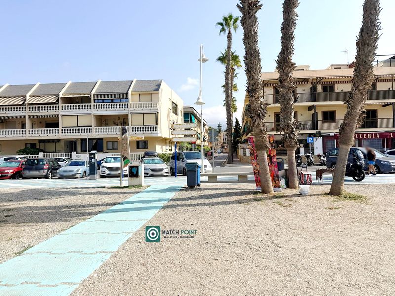 Foto cd72ddf8-689c-4e11-babf-bba7f88ef4b9. Rent flat in Almuñecar centro Almuñécar