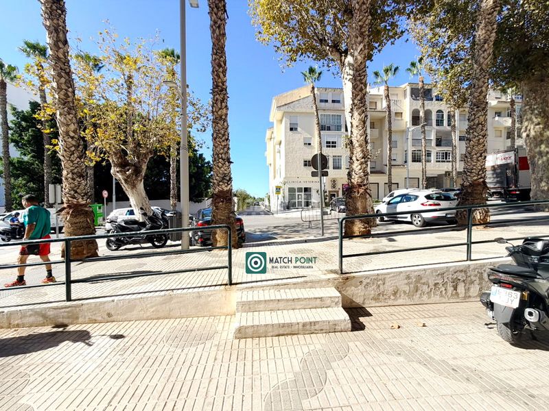 Foto 97828aba-ca4c-4025-8d9c-09191efaea43. Lloguer pis a Almuñecar centro Almuñécar
