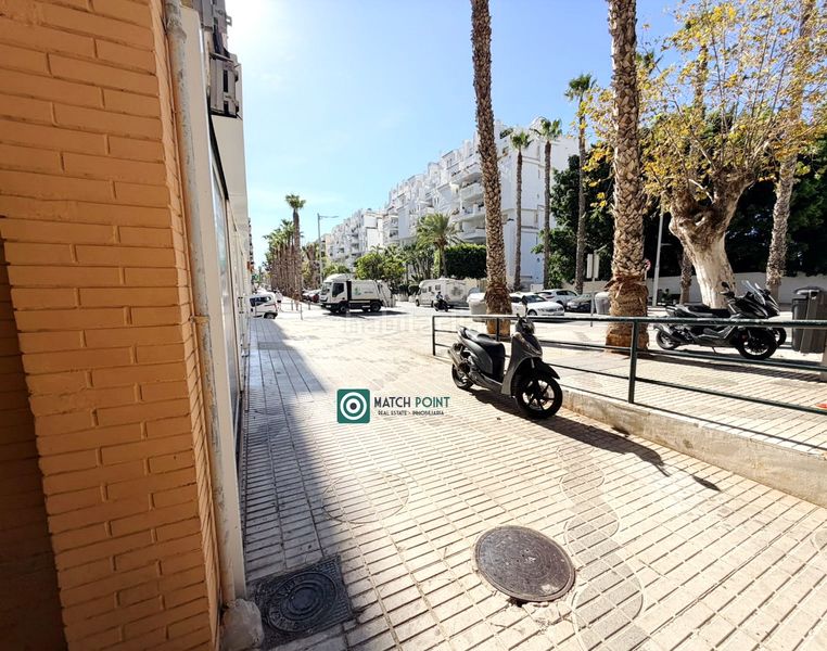 Foto ab33418f-f789-4b35-a7fc-2e4cbffe8ff9. Lloguer pis a Almuñecar centro Almuñécar