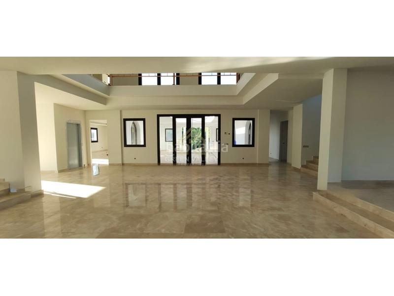 Foto f0d962e6-ee39-42f2-af97-9d8cabe557c2. Maison avec parking dans Sotogrande alto Sotogrande