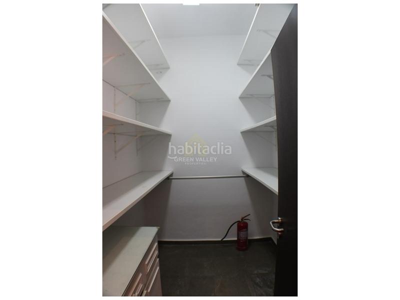 Foto 3e482f52-2b1e-4eed-b1a6-033f59f59b6d. Local comercial a puerto de Sotogrande-la marina Sotogrande