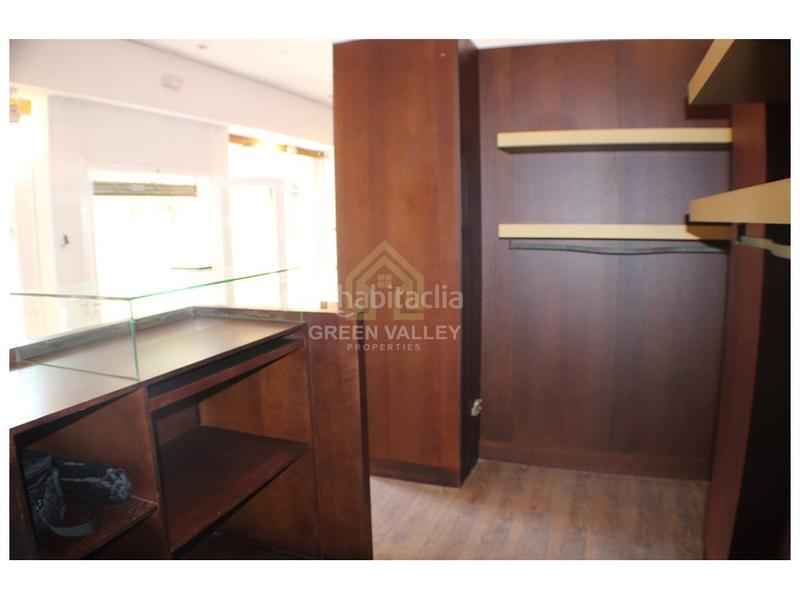 Foto 3fff8c2b-adfe-42e4-a1cc-60bd22377ff8. Local comercial a puerto de Sotogrande-la marina Sotogrande