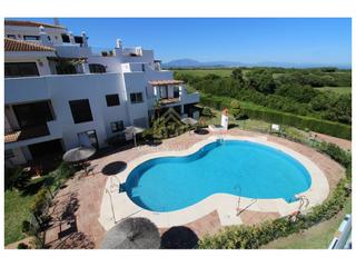 Rent Penthouse in Av. del golf, 15-9 15-9. Atico de 2 dormitorios en alquiler en birdie club alcaidesa