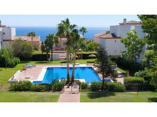 Apartament a La Alcaidesa. Apartamento de 3 dormitorios con gran terraza y vistas al mar en