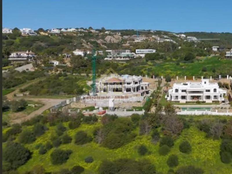 Foto 3112e820-2ff4-4845-922e-244d2b9a2fa3. Terreno residencial amplio terreno situado muy cerca del colegio internacional en Sotogrande