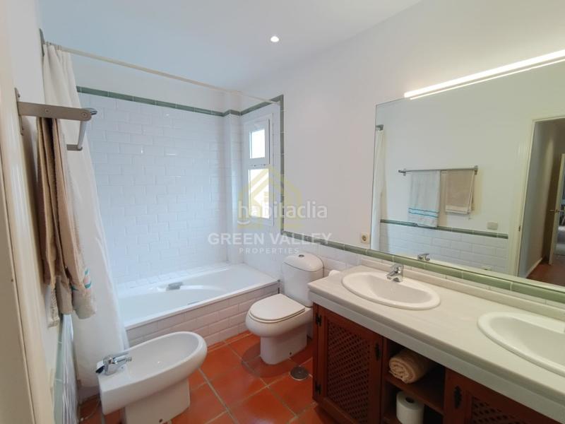 Foto 8101047c-01cc-460b-9270-231c3362cc2d. Chalet in Sotogrande alto Sotogrande