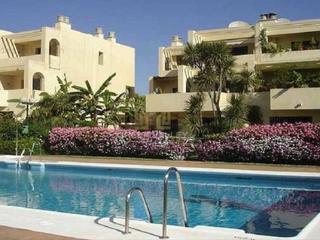 Planta baixa a Urb. jardines de sotogrande.. Apartamento planta baja con gran jardín en sotogrande costa.