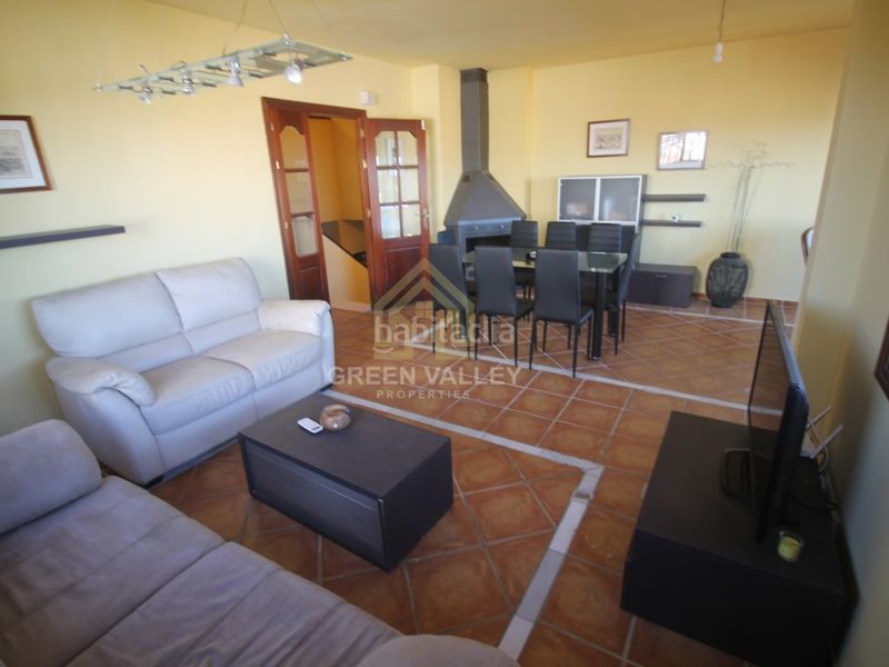 Foto 4b1a42a6-baff-4dff-9502-2586459d3953. Xalet amb aparcament piscina a La Alcaidesa