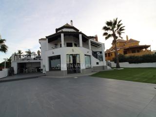 Casa a C. jardines de españa, 1 urbanización mirador del faro 1. Impresionante chalet de 5 dormitorios y 4 baños, con vistas al m