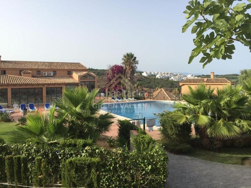 Foto c565f392-b555-4c59-ad13-79b64117c290. Appartement avec parking piscine dans La Alcaidesa