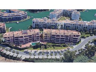 Apartament a Puerto de Sotogrande-La Marina. Increíble apartamento con amplia terraza en la marina de sotogra
