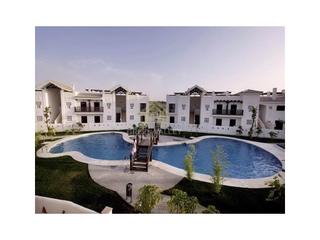 Rez-de-chaussée à La Alcaidesa. Alcaidesa golf and beach, apartamento en planta baja con gran te